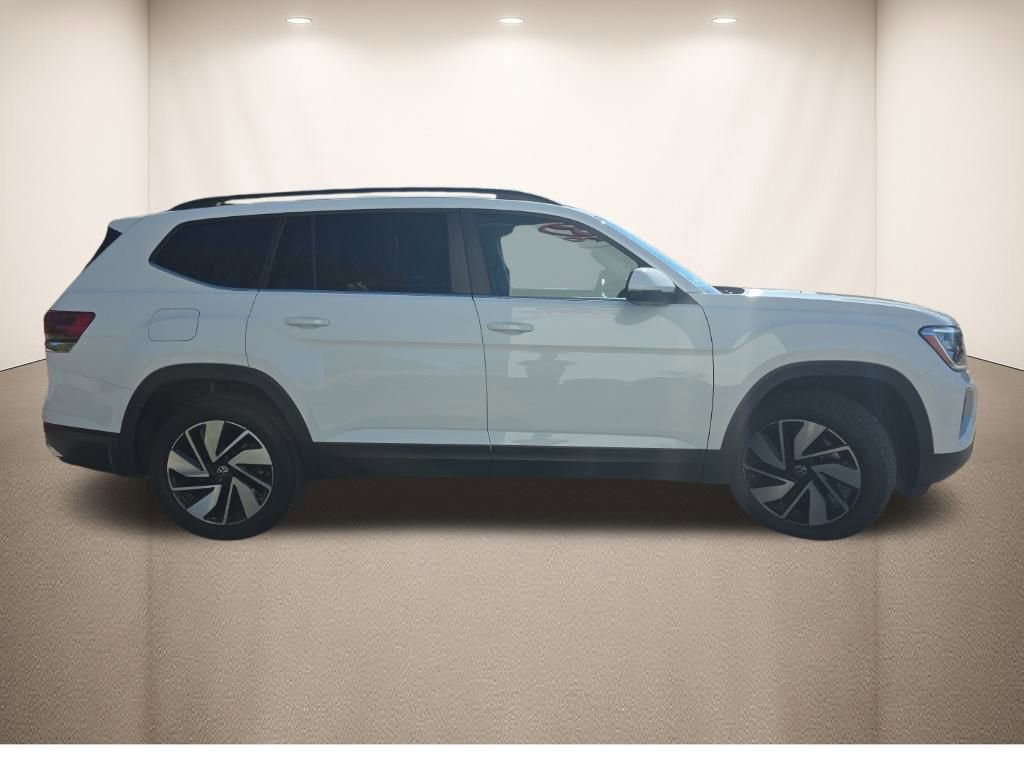 Used 2025 Volkswagen Atlas SE image 8