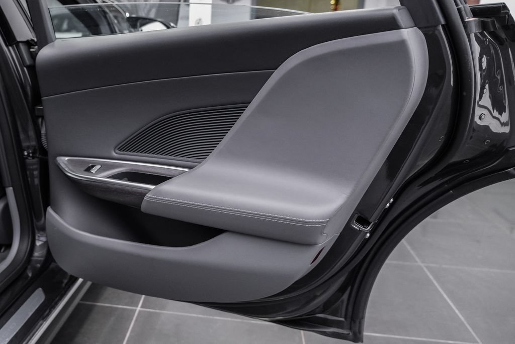Used 2025 Lucid Air Touring AWD/4WD image 53