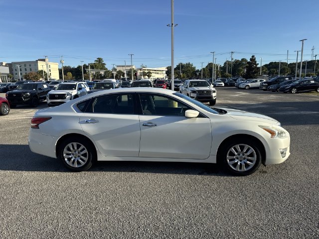 Used 2014 Nissan Altima 2.5 S FWD image 4