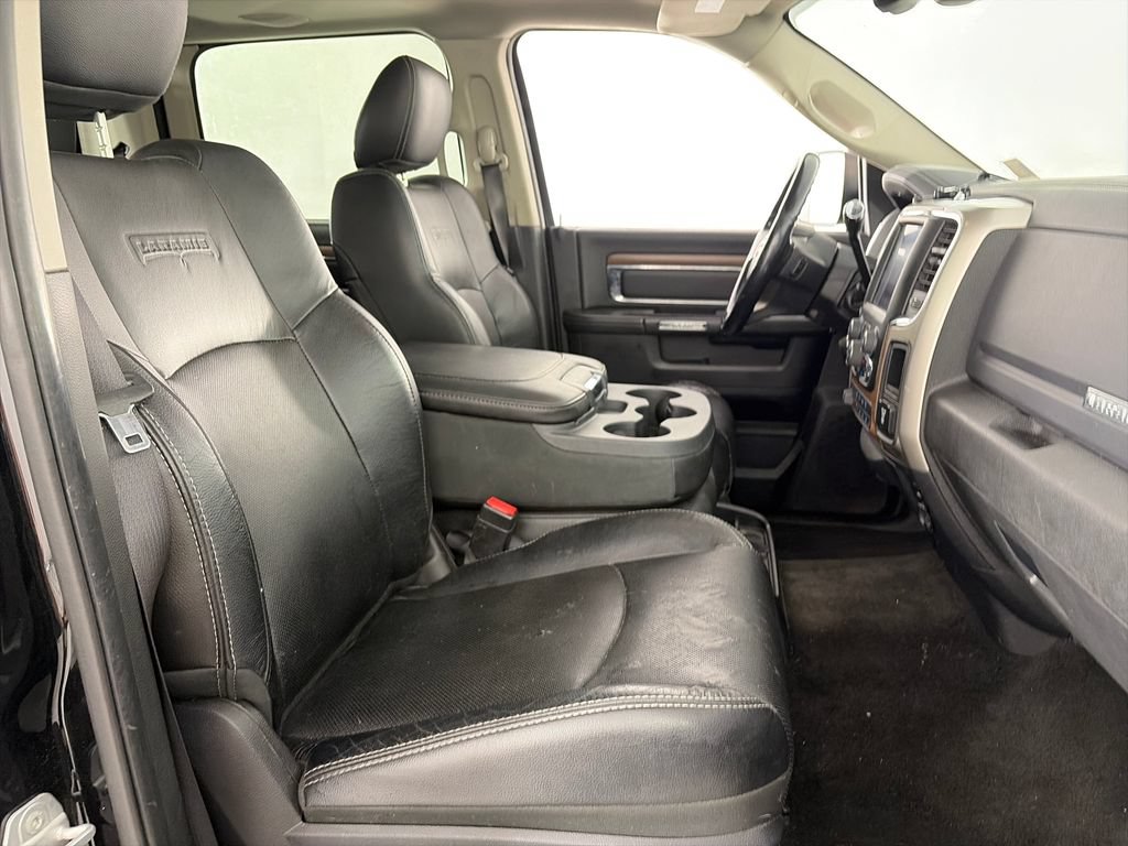 Used 2015 RAM 2500 Laramie w/ Black Appearance Group AWD/4WD image 31