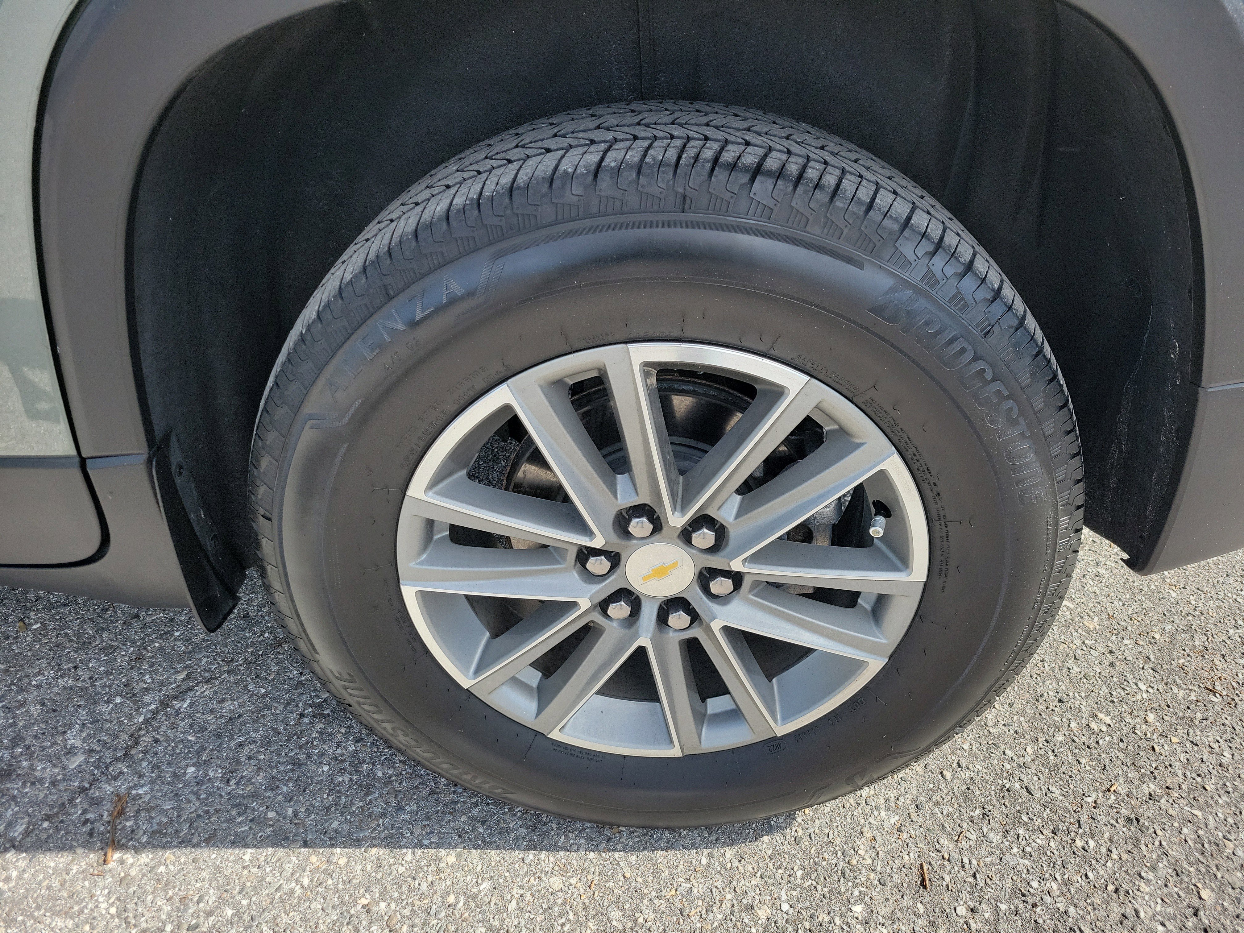 Certified 2023 Chevrolet Traverse LT image 33