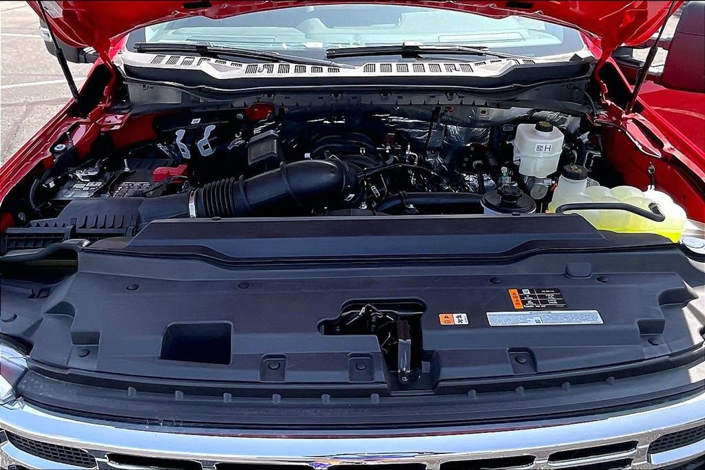 New 2025 Ford F550 2WD Regular Cab Super Duty w/ XL Chrome Package image 11