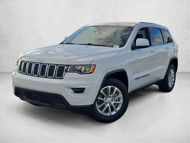 Used 2022 Jeep Grand Cherokee Laredo E w/ Security & Convenience Group AWD/4WD image 2
