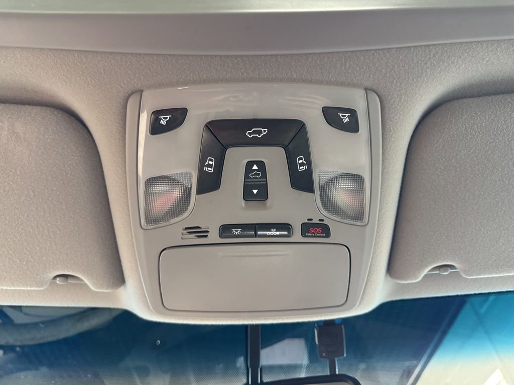 Used 2012 Toyota Sienna XLE w/ Premium Pkg AWD/4WD image 23