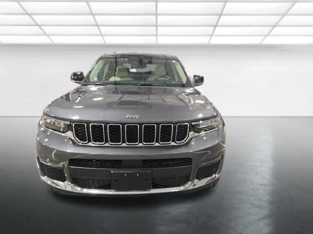 Used 2022 Jeep Grand Cherokee L Limited AWD/4WD image 10