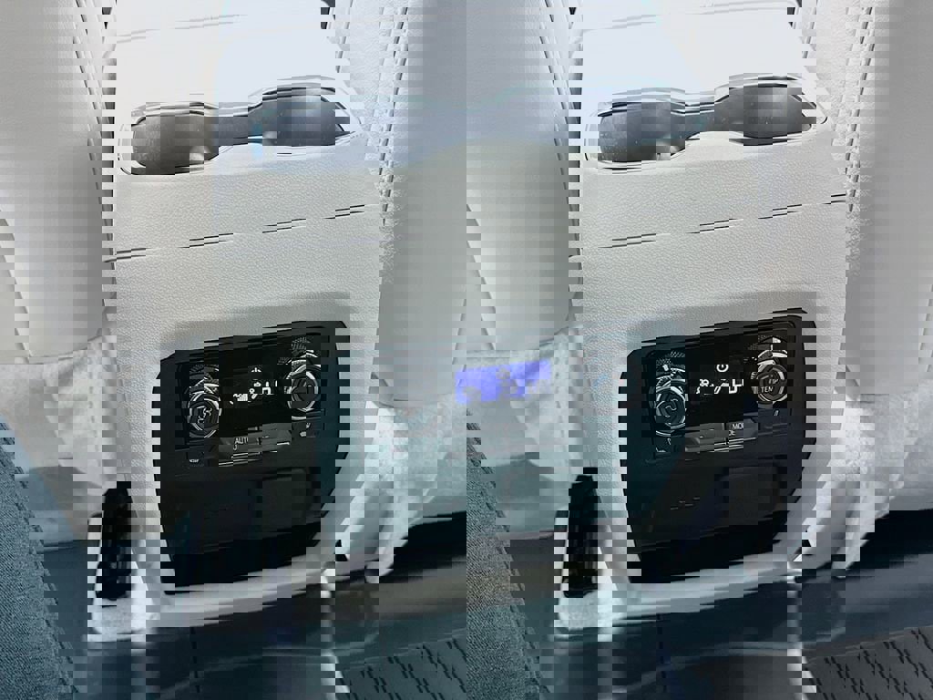 New 2026 Buick Enclave Avenir image 27