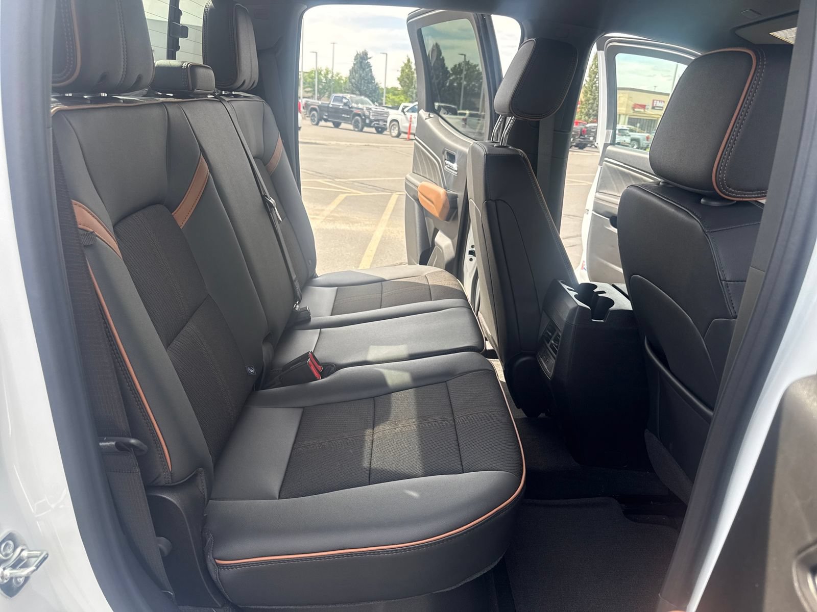 New 2026 GMC Canyon AT4 AWD/4WD image 29