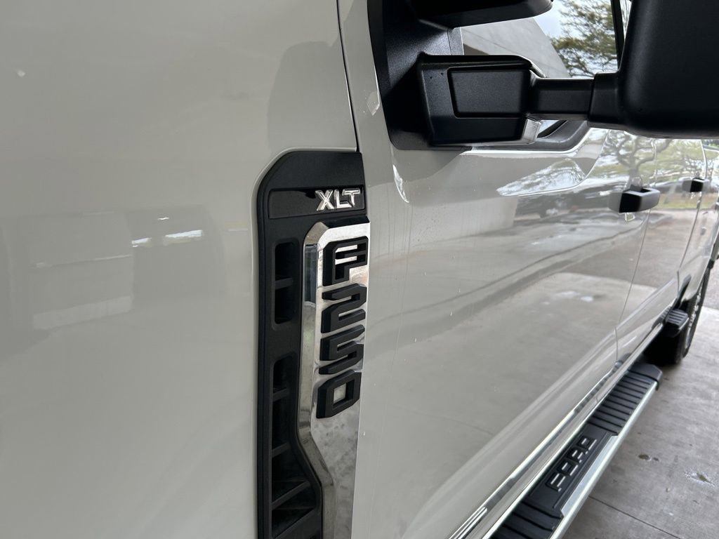 Used 2025 Ford F250 XLT image 13