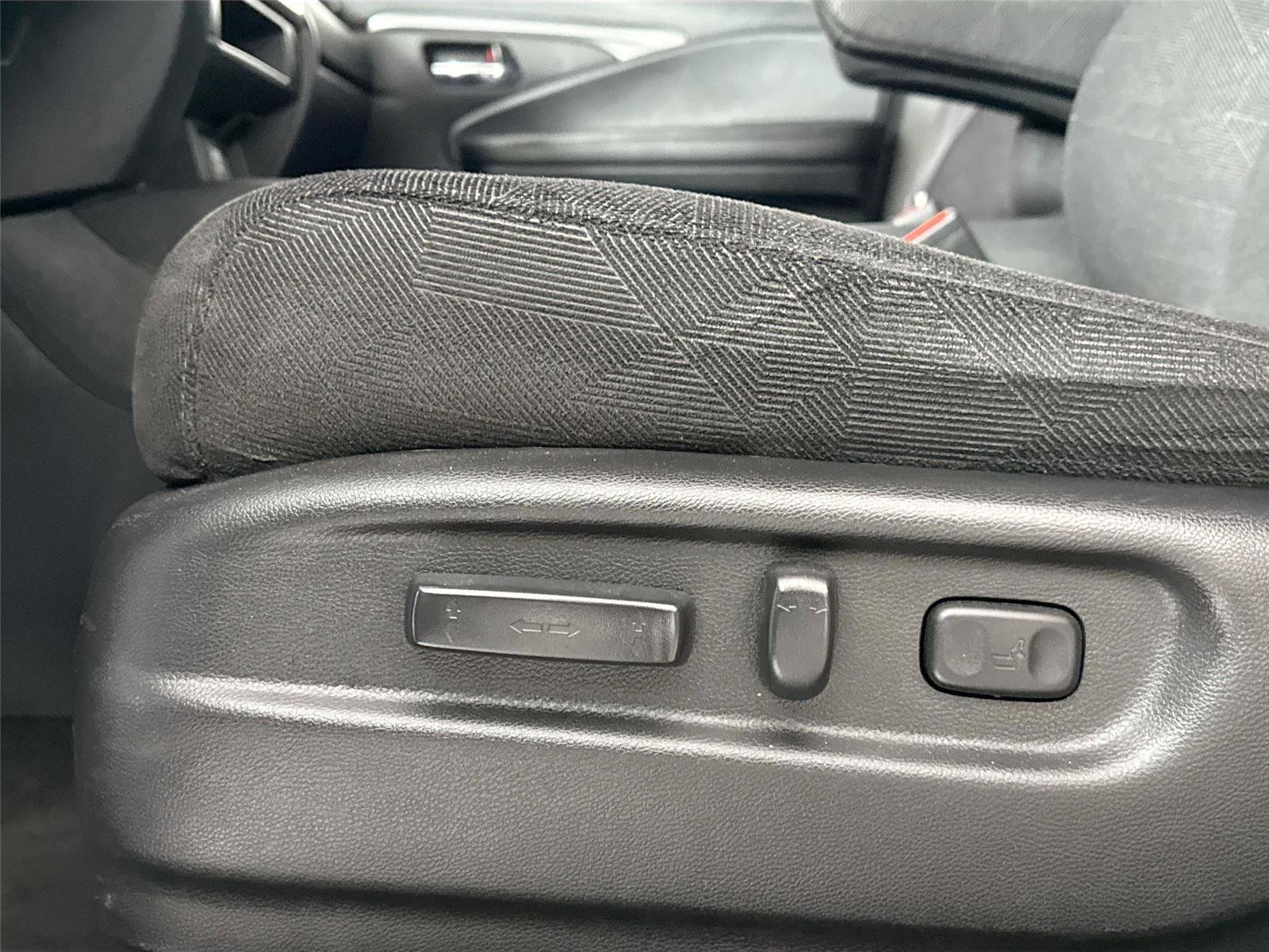 Used 2022 Honda Pilot Sport image 26