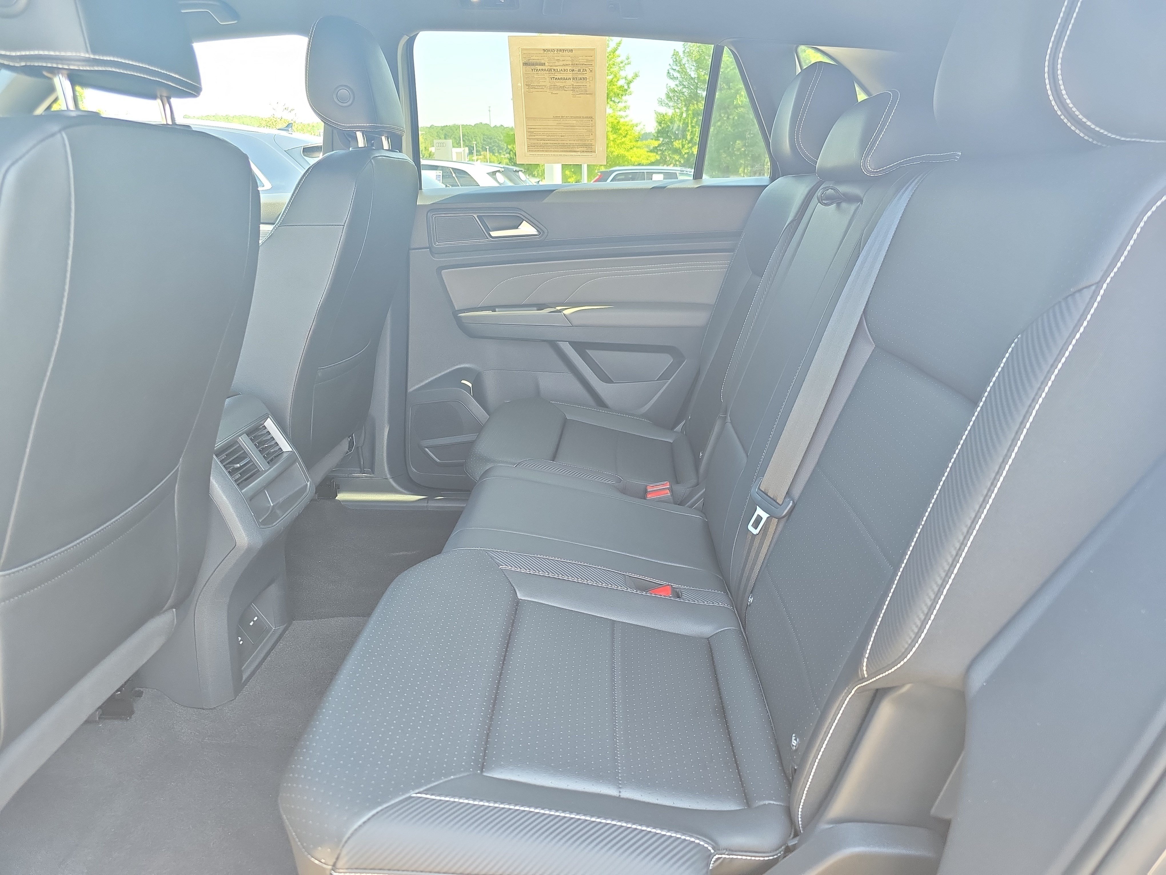 Used 2023 Volkswagen Atlas Cross Sport SE w/ Panoramic Sunroof Package FWD image 15