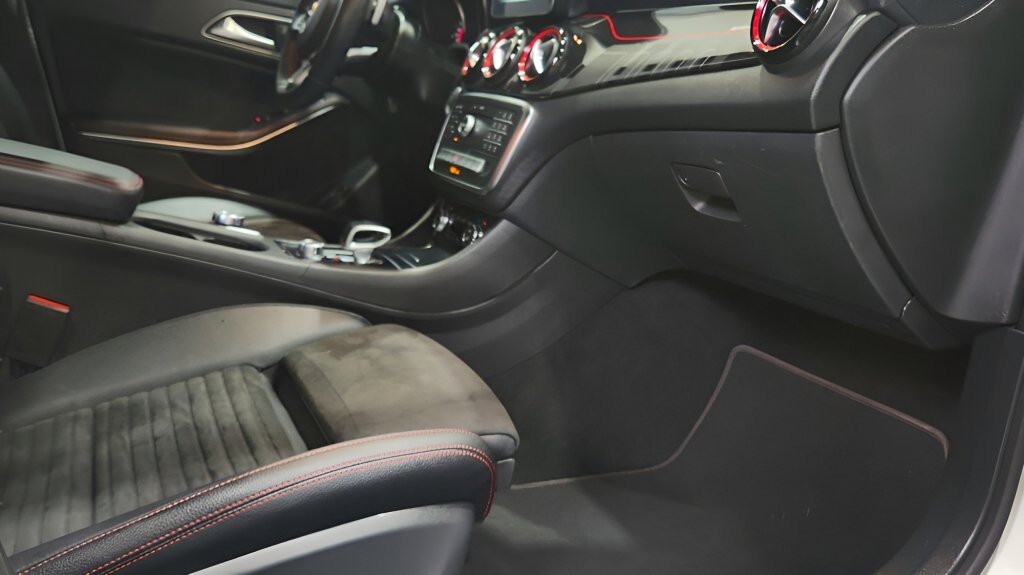 Used 2018 Mercedes-Benz CLA 45 AMG 4MATIC image 15