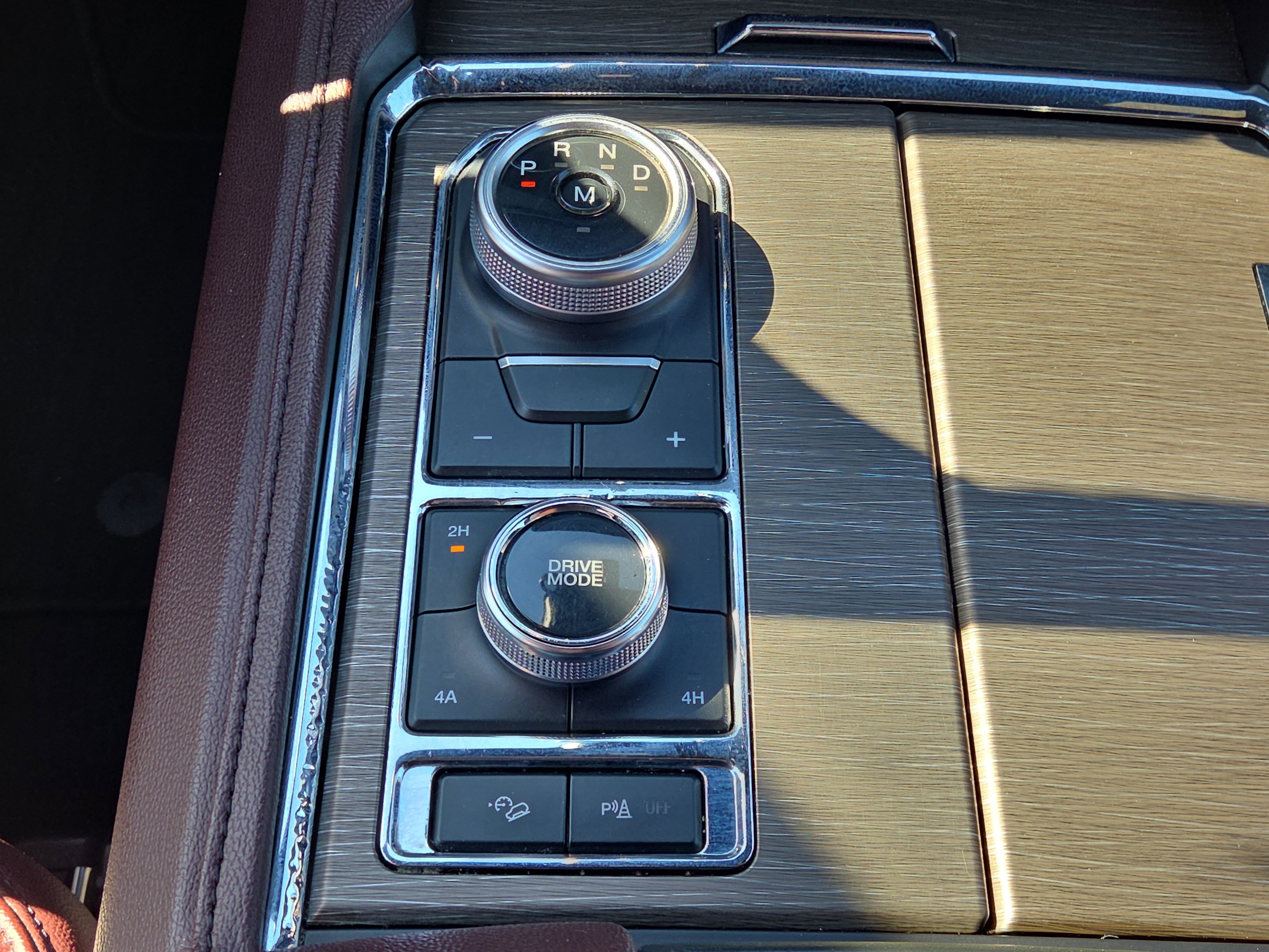 Used 2023 Ford Expedition Limited image 27