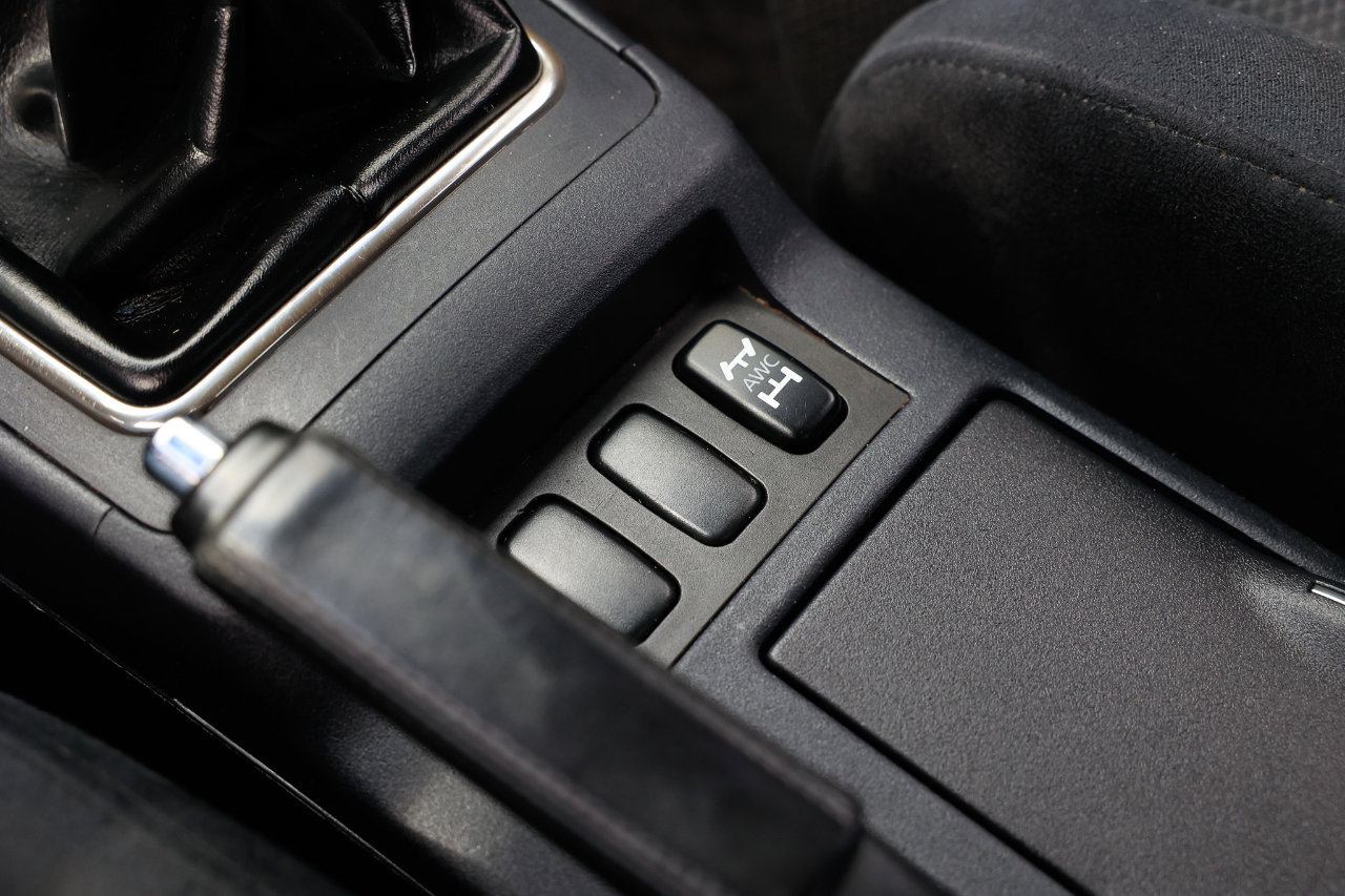 Used 2012 Mitsubishi Lancer Evolution GSR image 36