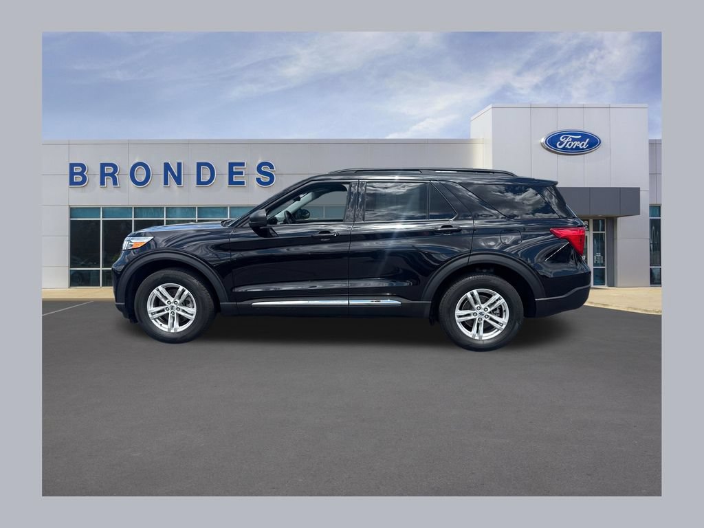 Used 2023 Ford Explorer XLT w/ Equipment Group 202A AWD/4WD image 1