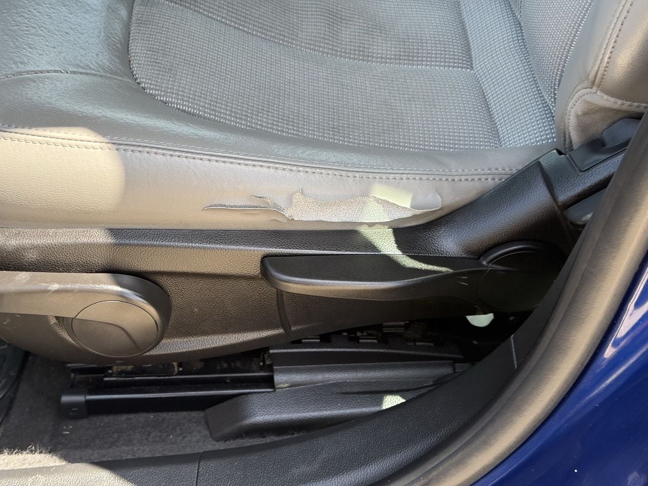 Used 2013 Buick Verano FWD image 26