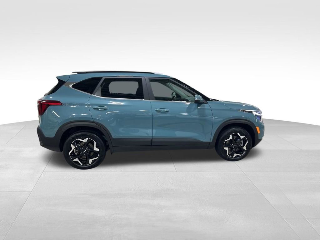 Certified 2025 Kia Seltos EX image 31