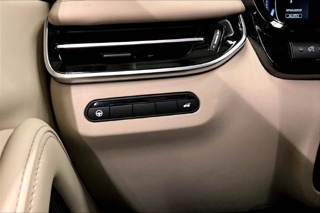 Used 2024 INFINITI QX60 Luxe AWD/4WD image 39