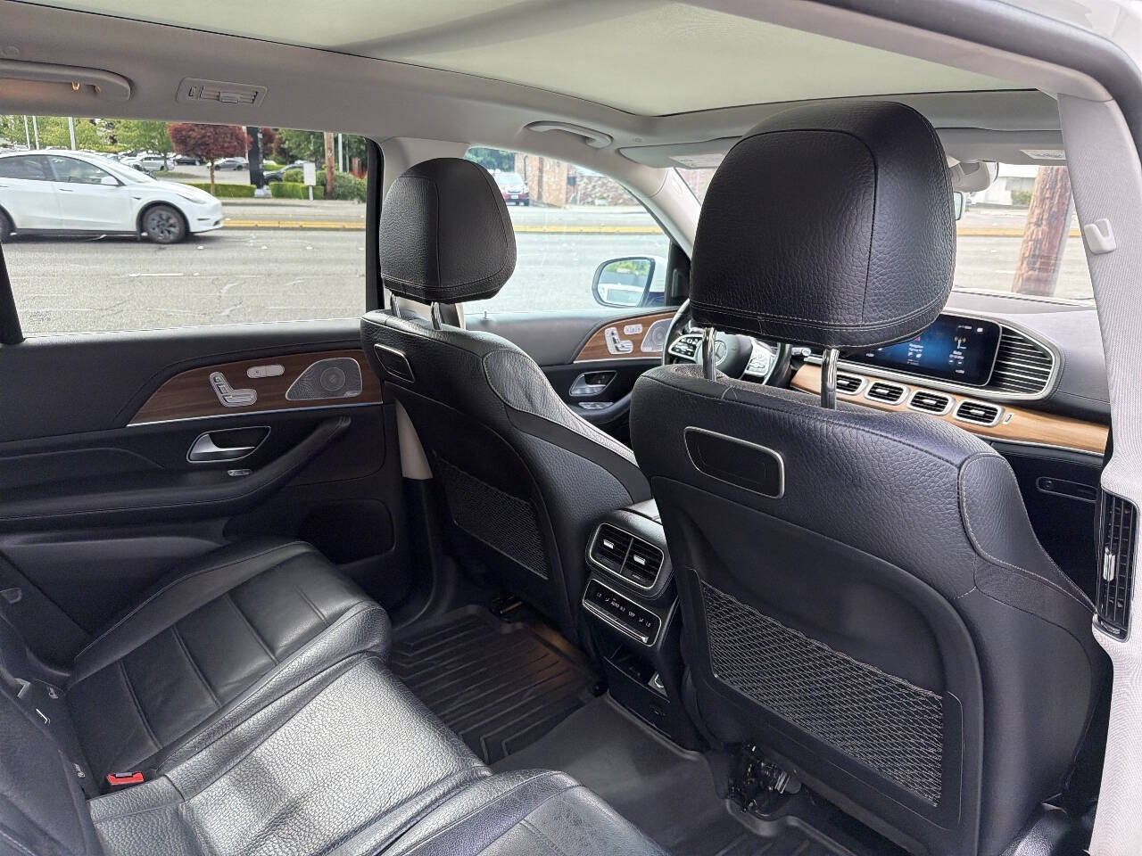 Used 2020 Mercedes-Benz GLS 580 4MATIC image 29