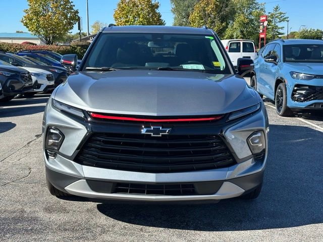 Used 2023 Chevrolet Blazer LT image 2