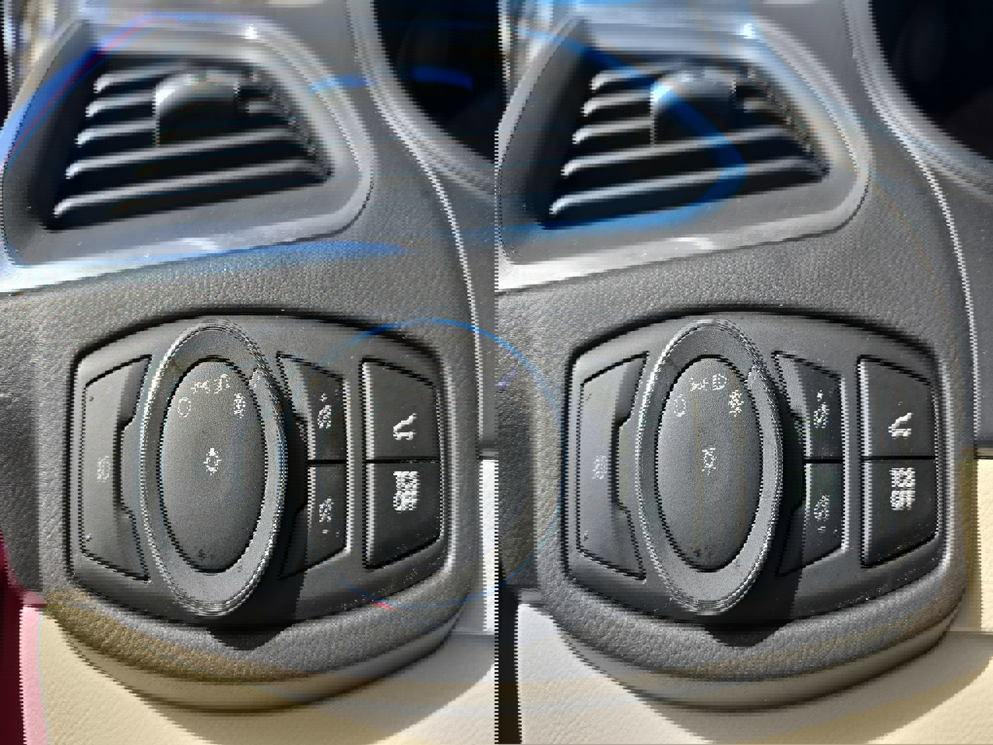 Used 2023 Ford Edge Titanium w/ Equipment Group 301A image 25