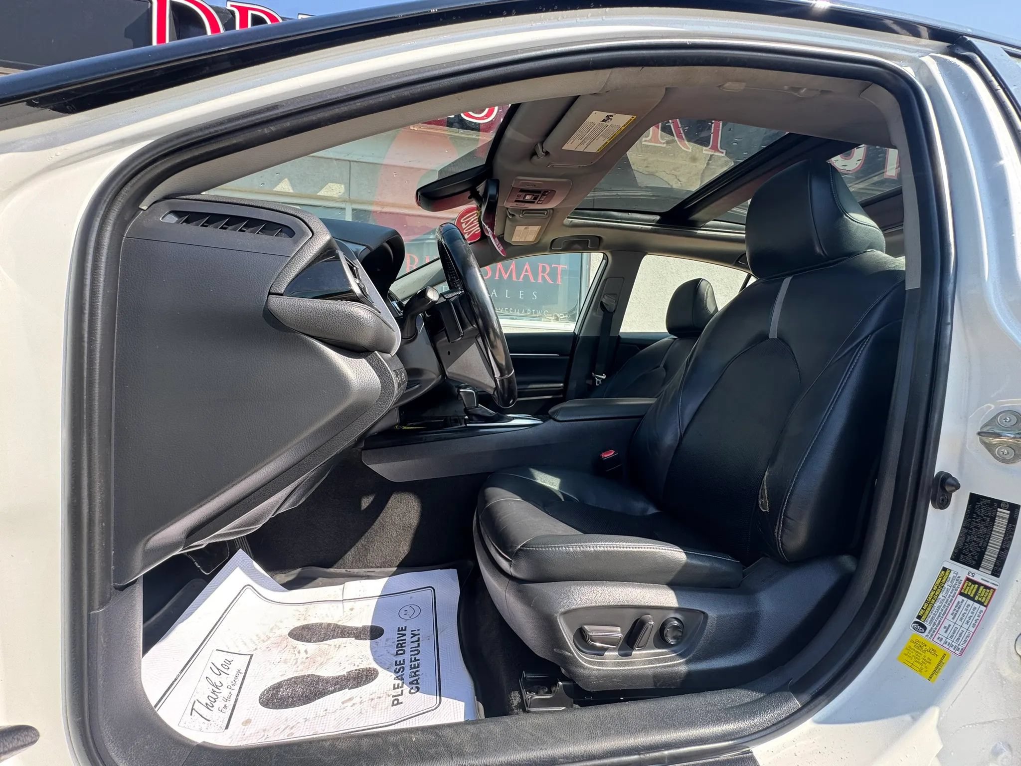 Used 2020 Toyota Camry XSE w/ Navigation Package FWD image 7