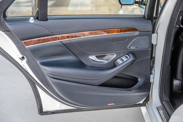 Used 2015 Mercedes-Benz S 550 Sedan image 59