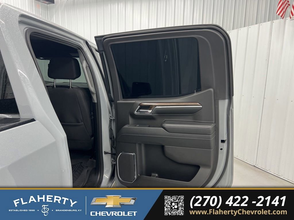 Used 2024 Chevrolet Silverado 1500 LT AWD/4WD image 12