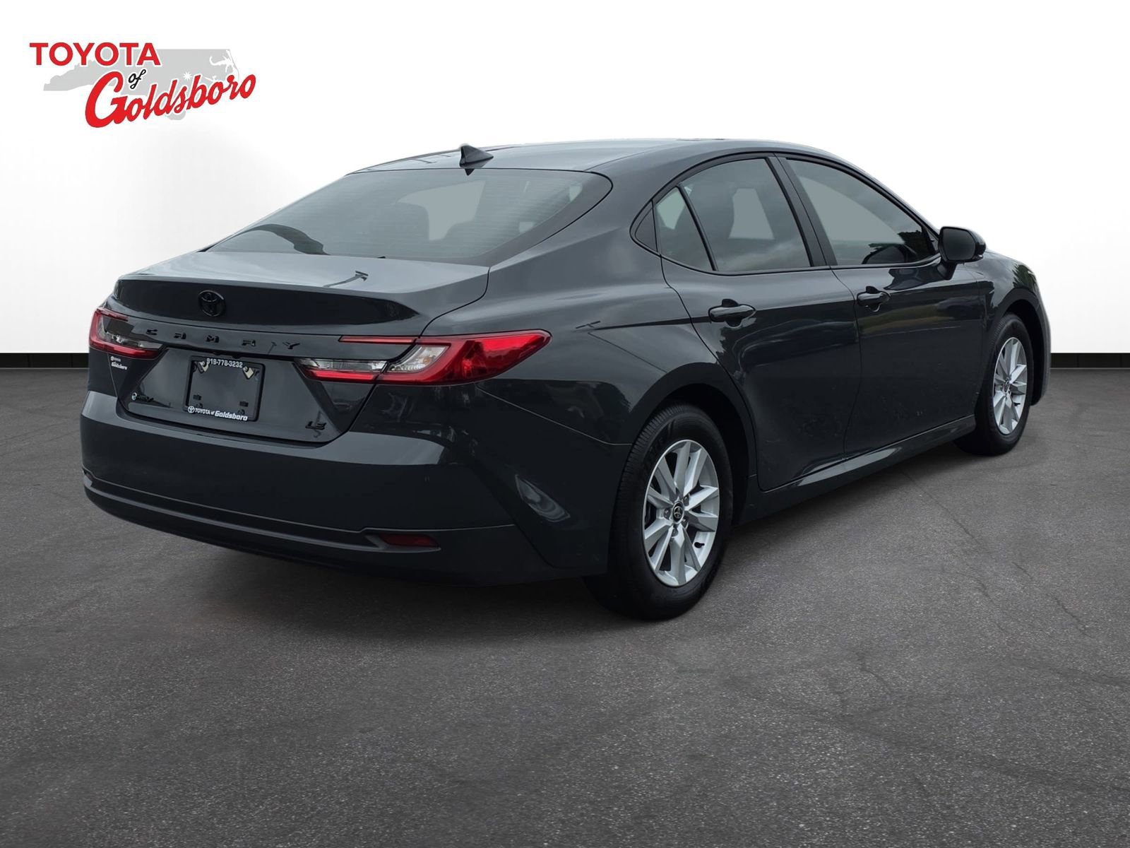 Used 2026 Toyota Camry LE FWD image 5