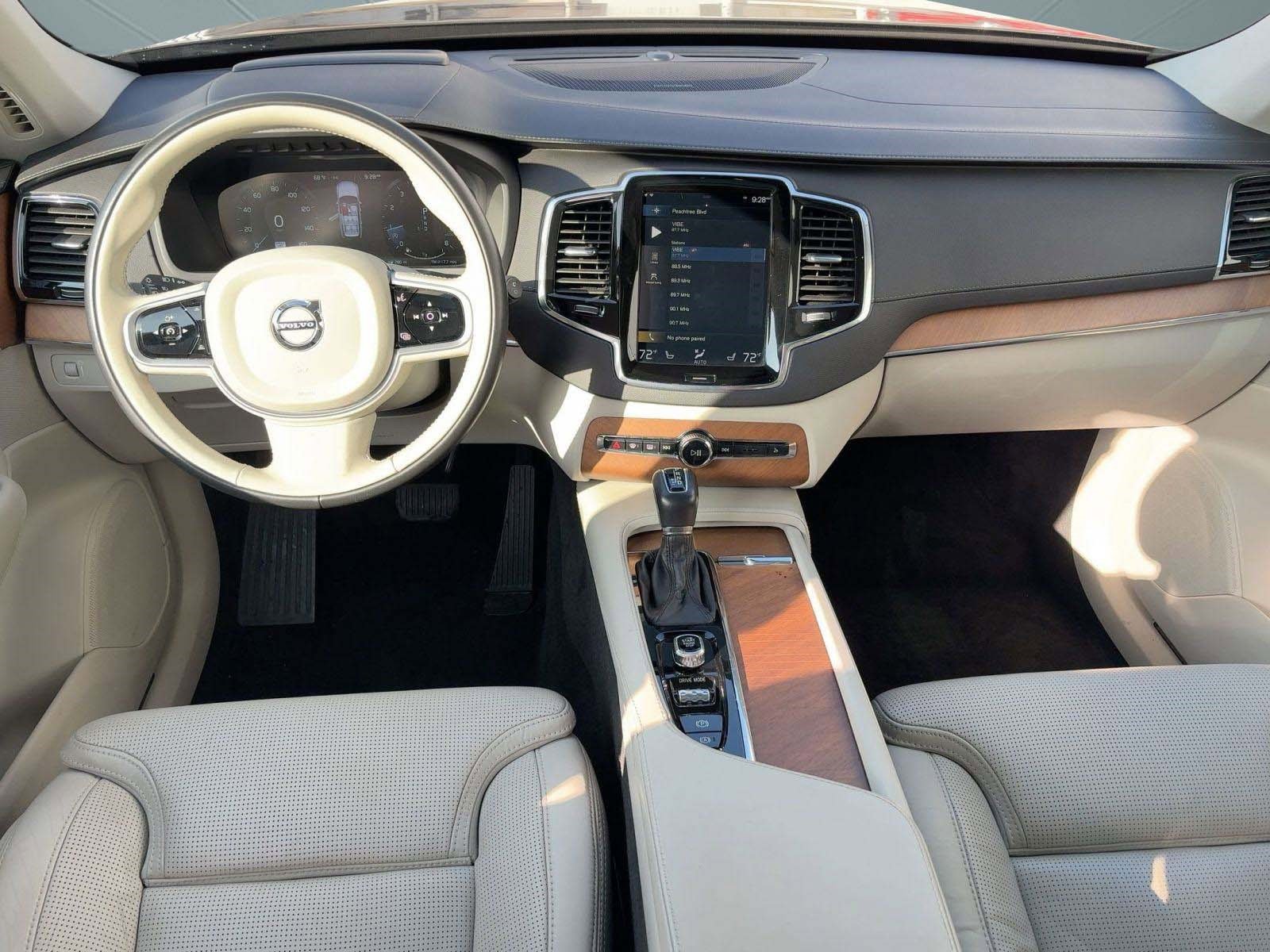 Used 2020 Volvo XC90 T6 Inscription w/ Protection Package image 17