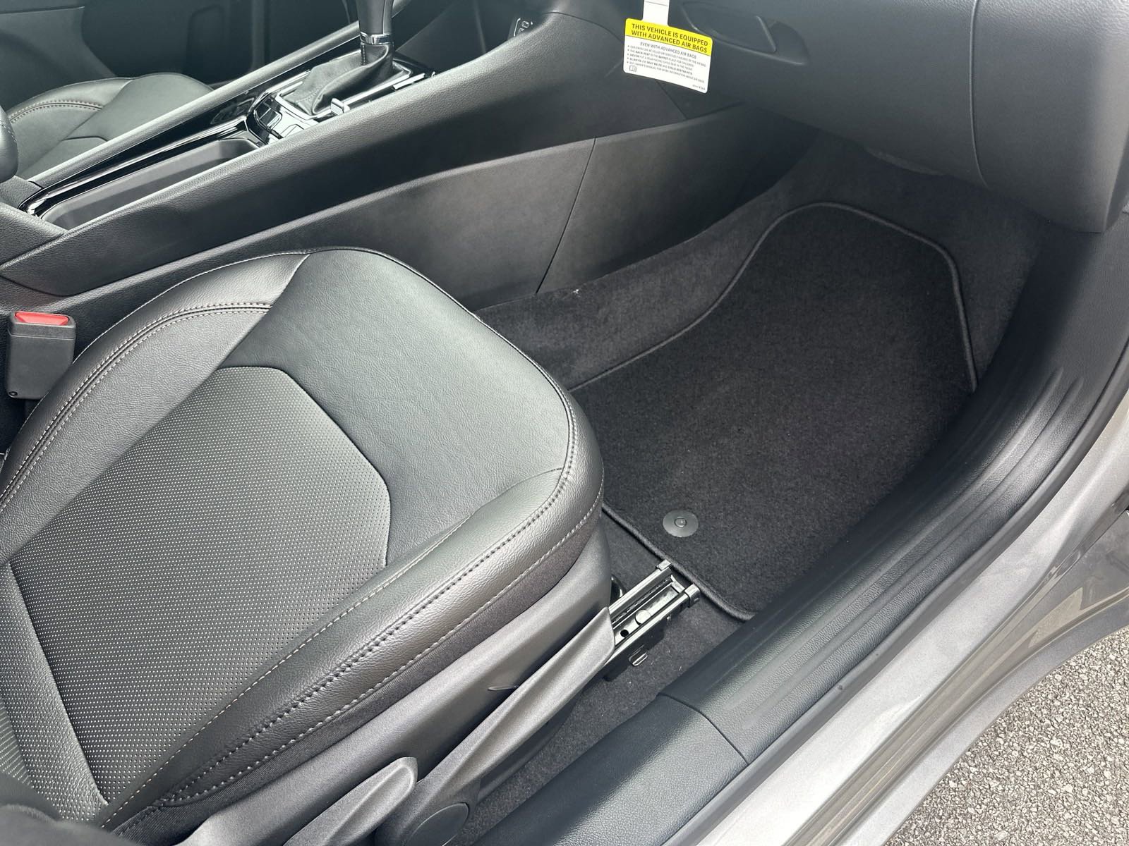 Used 2023 Jeep Compass Limited image 25