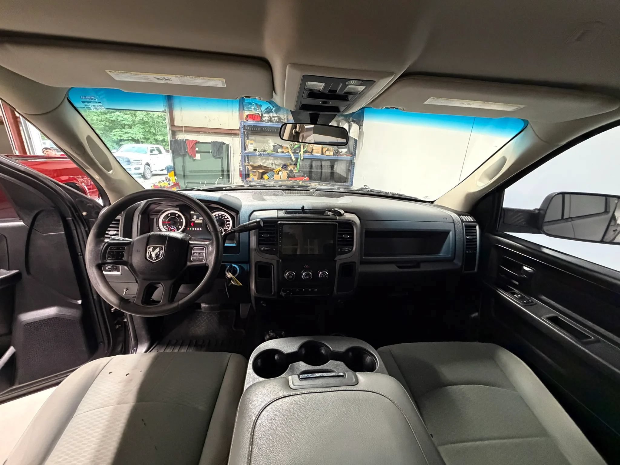 Used 2018 RAM 2500 Tradesman w/ Chrome Appearance Group AWD/4WD image 14