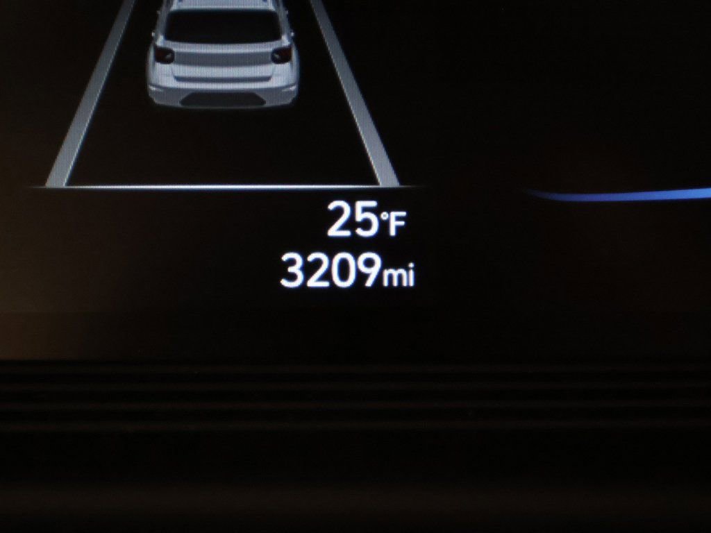 Certified 2025 Hyundai Venue Limited image 34