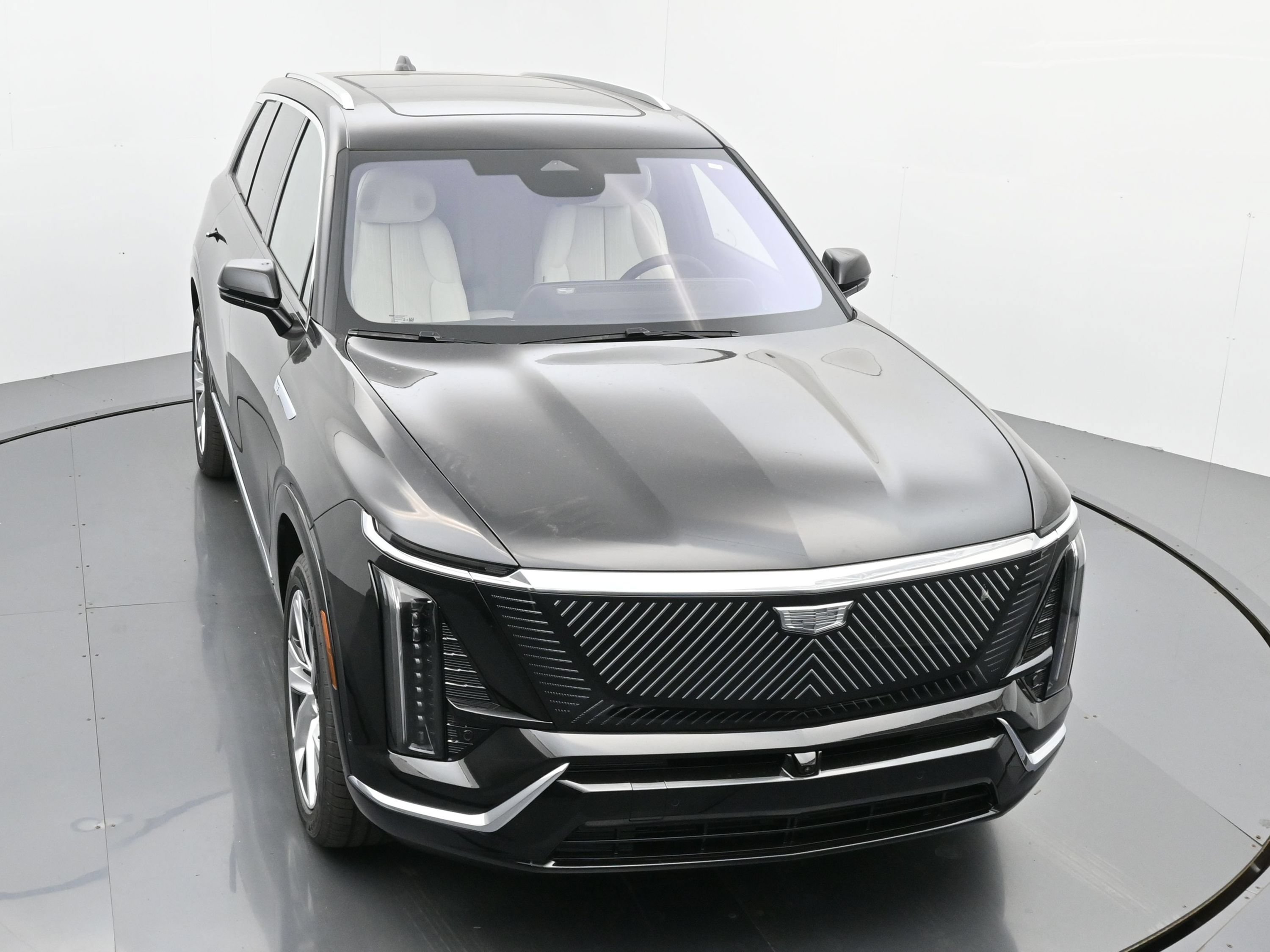 New 2026 Cadillac Vistiq Premium Luxury w/ LPO, Floor Liner Package AWD/4WD image 30