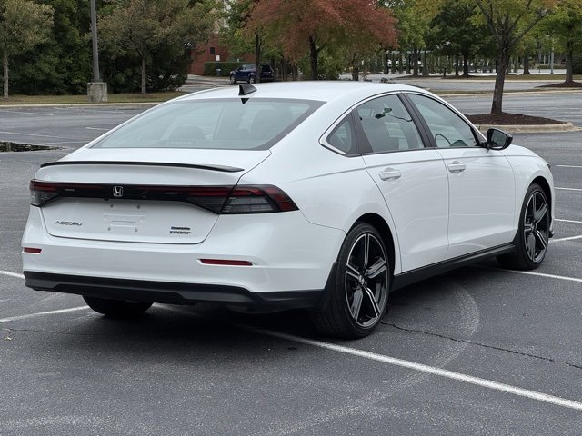 Used 2025 Honda Accord Sport image 6