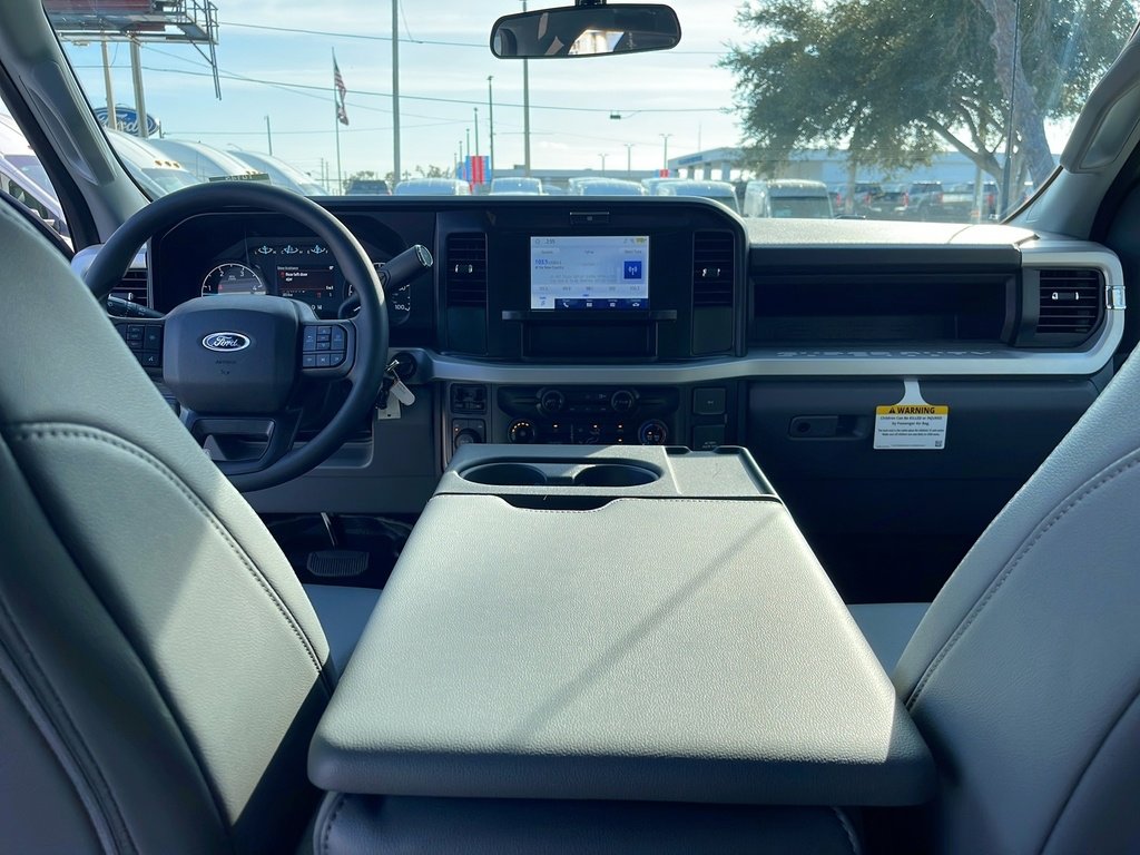 New 2026 Ford F550 4x4 Crew Cab image 30