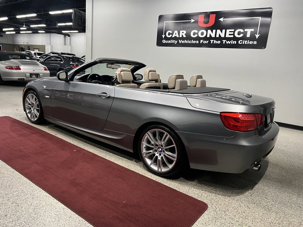 Used 2013 BMW 335i Convertible image 37