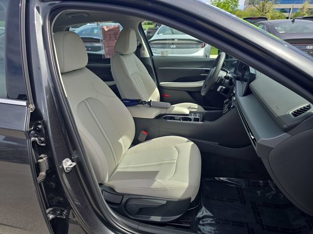 Used 2025 Hyundai Sonata SEL AWD/4WD image 23