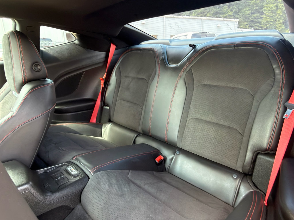 Used 2022 Chevrolet Camaro ZL1 RWD image 19