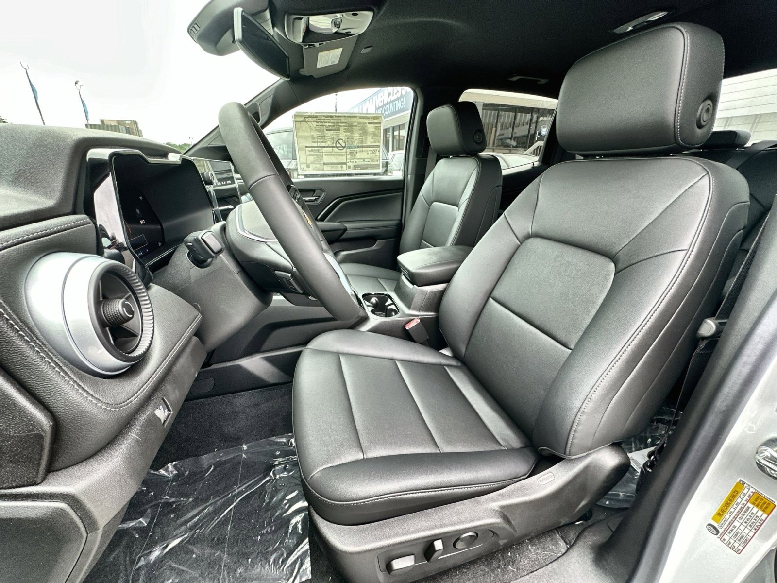 New 2026 Chevrolet Colorado LT w/ LT Convenience Package AWD/4WD image 13