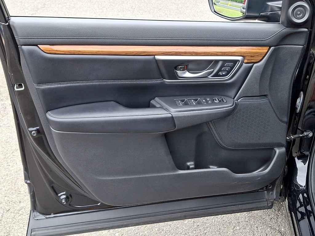 Used 2018 Honda CR-V Touring image 12
