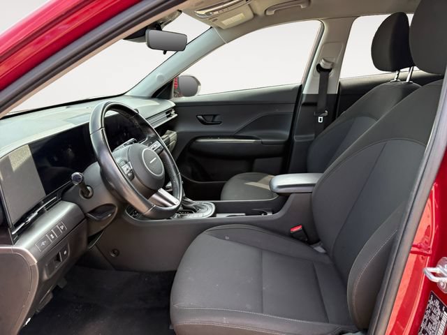 Used 2025 Hyundai Kona SEL AWD/4WD image 9