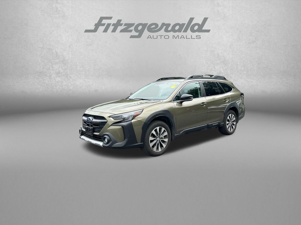 Used 2025 Subaru Outback Limited AWD/4WD image 3