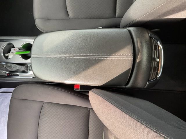 Used 2024 Chevrolet Malibu LT image 18