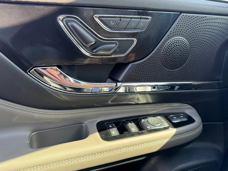 New 2025 Lincoln Corsair Grand Touring w/ Equipment Group 301A image 25