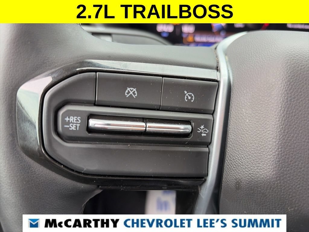 Used 2025 Chevrolet Colorado Trail Boss AWD/4WD image 24