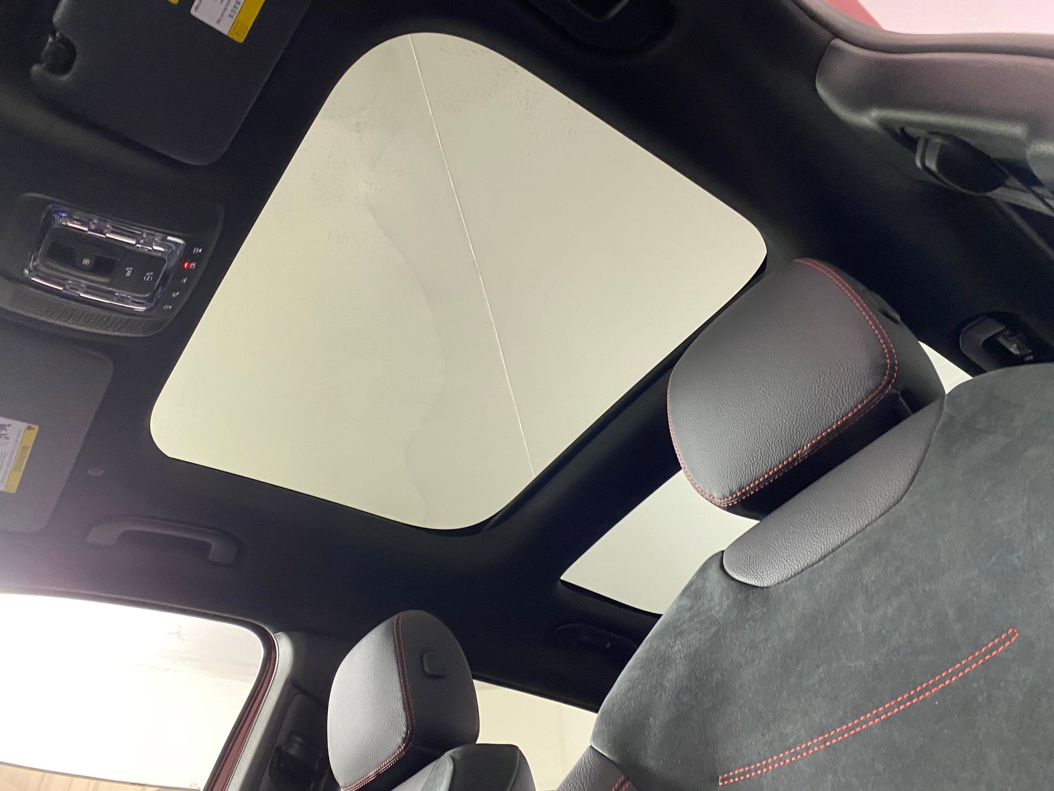 Used 2026 Mercedes-Benz GLB 250 4MATIC image 13