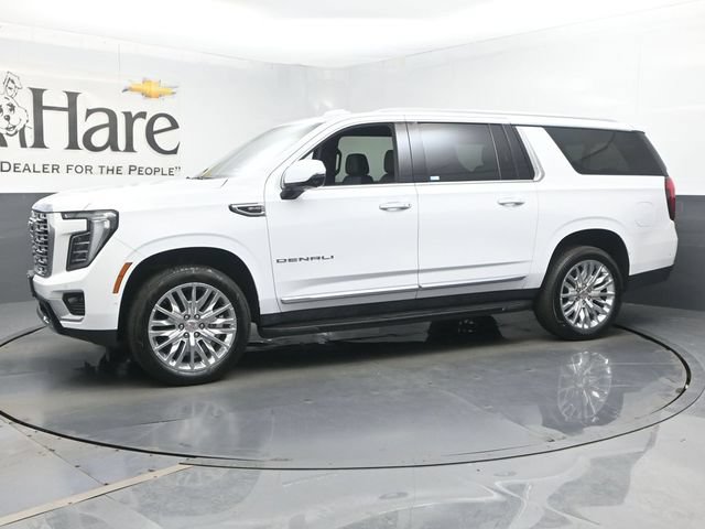 Used 2025 GMC Yukon XL Denali AWD/4WD image 31
