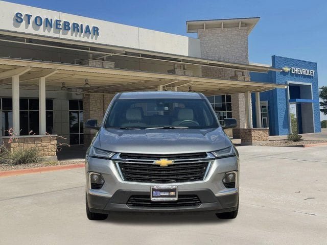 Used 2023 Chevrolet Traverse LS FWD image 9