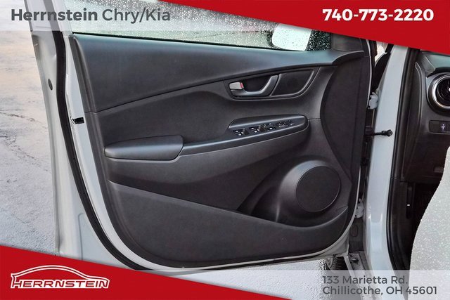 Used 2023 Hyundai Kona SEL image 16