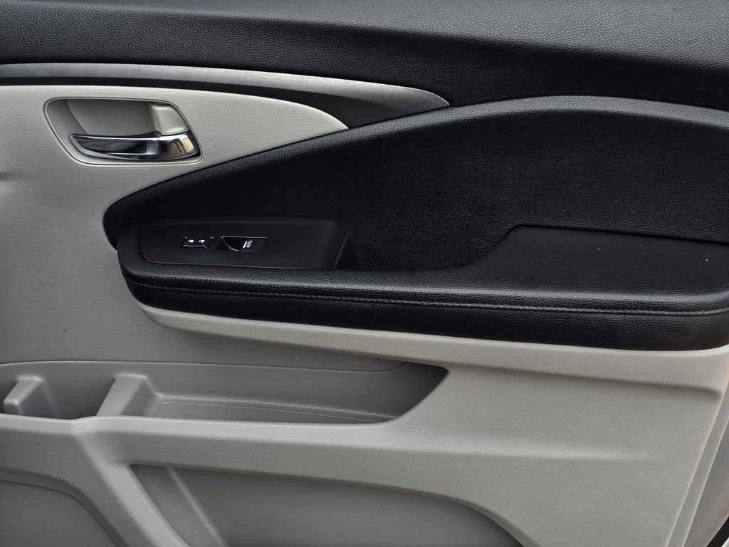 Used 2022 Honda Pilot Special Edition image 40